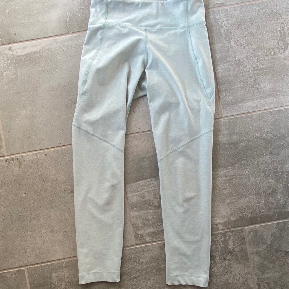 OV warm up legging 3/4th length light spring green